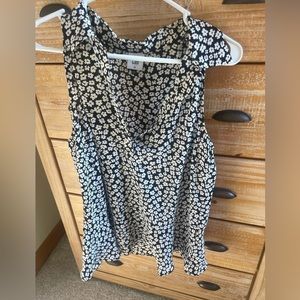 CAbi Floral Button Front Tank in Medium